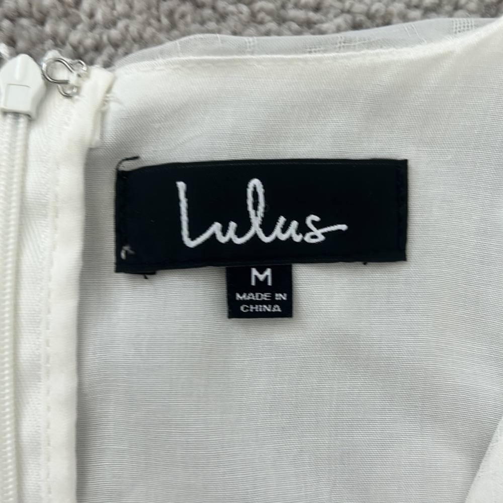 Lulus - Picture 2 of 3